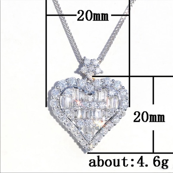 New 925 Silver Baguette Women Diamond Heart Necklace - Picture 3 of 3